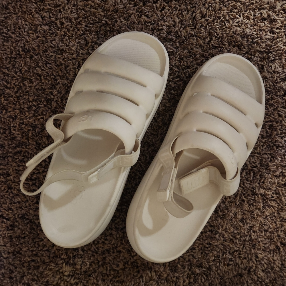 White Summer Ugg Sandals / Slides